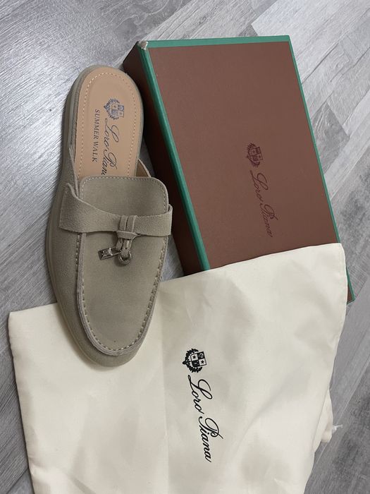 Лоферы замшевые.