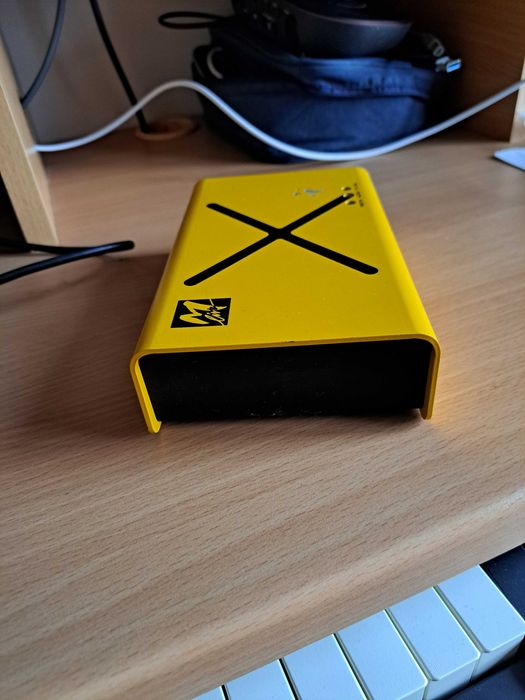 M-Live X-LIGHT 4 – Употребяван MIDI звуков модул / експандер