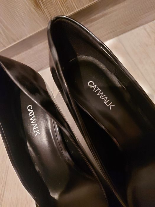 Новые туфли из Нидерландов.