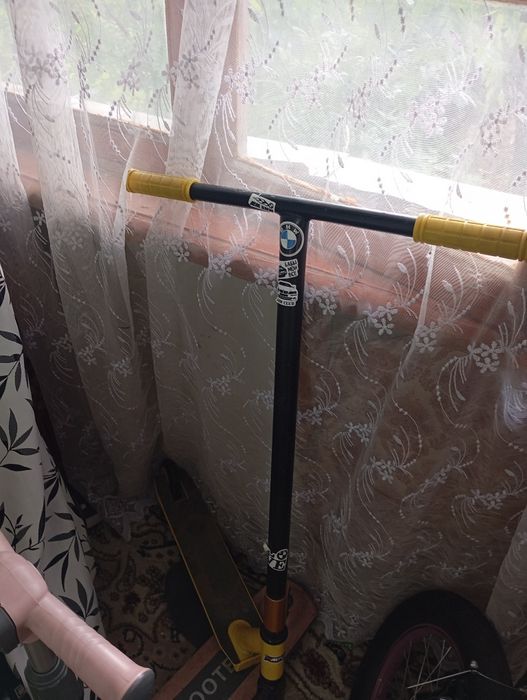 Продам трюковой самокат