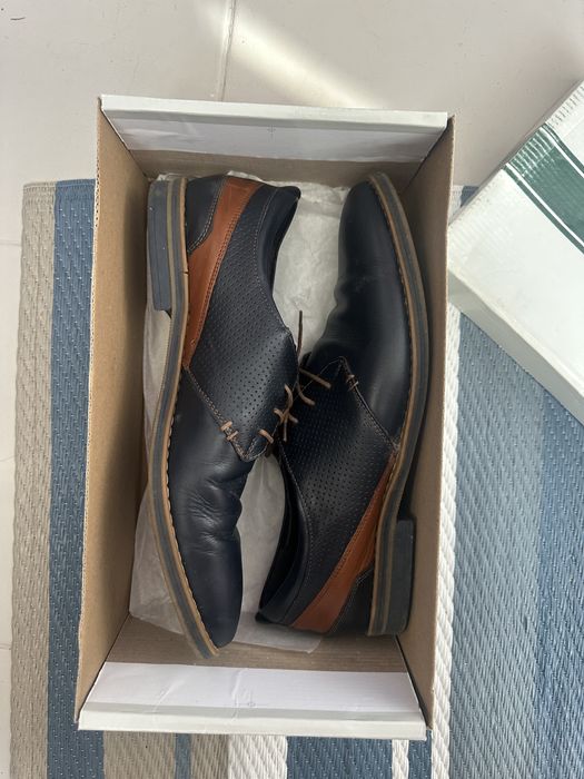 Pantofi de piele Marimea 43 (pieton)