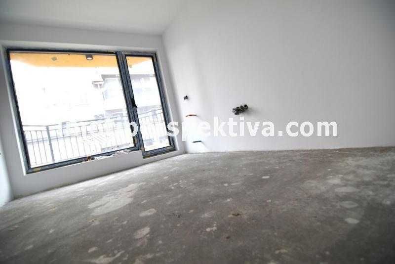 Продава се Тристаен апартамент в Пловдив, Кършияка - 106 кв.м за 962 €/кв.м - Снимка #4