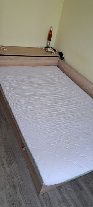 Приста с ракла 2 бр +2  бр топ матраци +подарък бюро