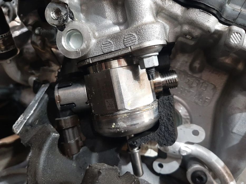 pompa inalta 2.0b 55273835  alfa romeo giulia stelvio 0261520413