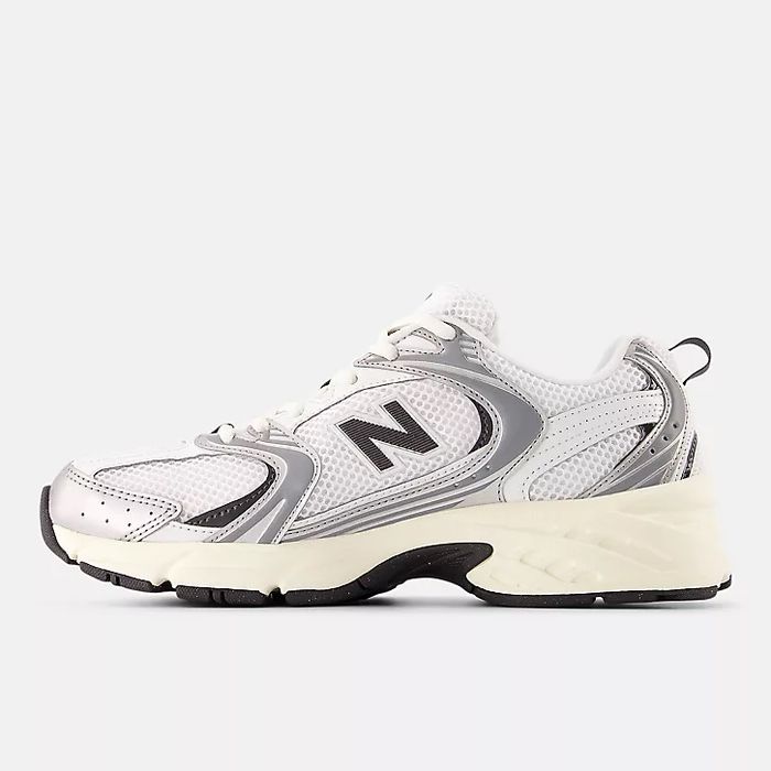 Новые New Balance 530