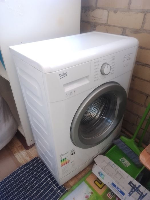 Продам стиральную машину