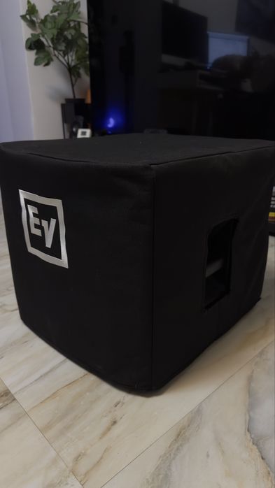 Subwoofer Electro Voice ELX200-12SP + Husa protectie EV