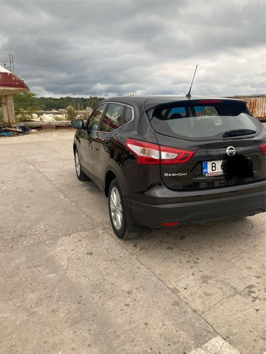 Продавам Нисан Кашкай