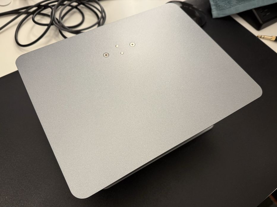 Support / stand aluminu Macbook sau Monitor, reglabil pe inaltime