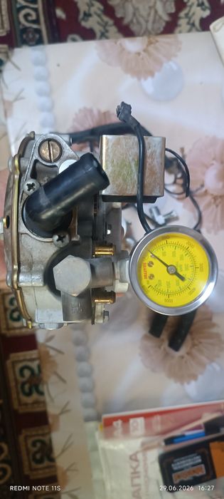 3-pakalenya metan uchun reduktor kamplekt narsalari bilan