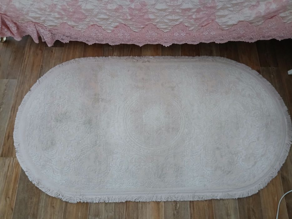 Продам  ковер травка