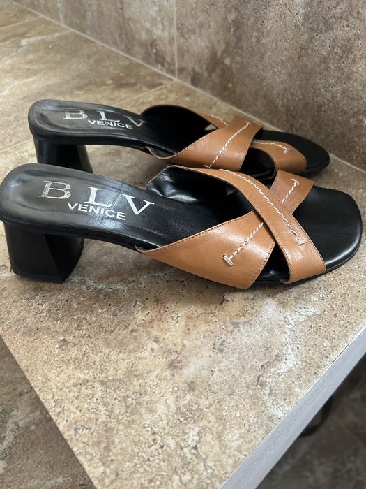 Papuci din piele natural marimea 38