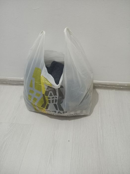 Отдам женские вещи