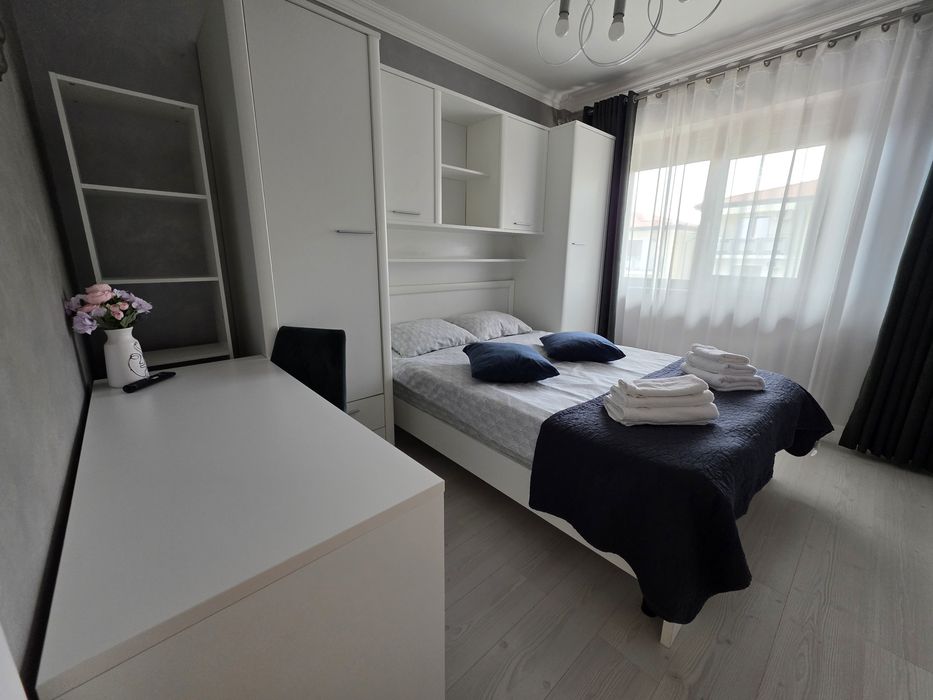 PF Inchiriez apartament 2 camere decomandat complex ESQ village 2 et 1/4