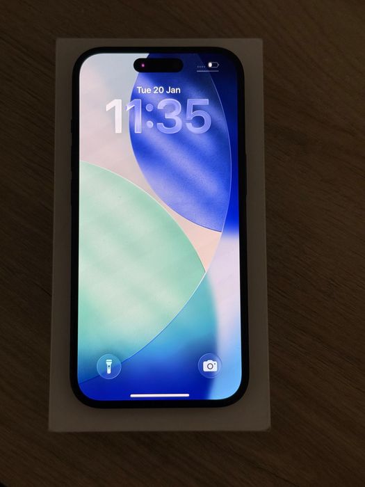 iPhone 15 black 256GB