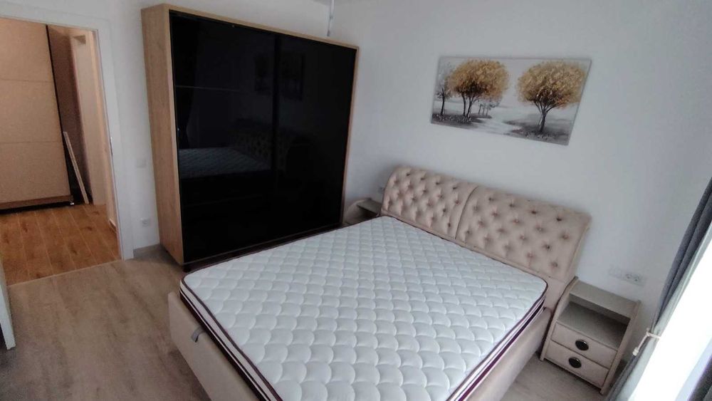 PROPRIETAR – Brasov, ÎNCHIRIEZ APARTAMENT, 2 camere decomandat, cu loc de parcare