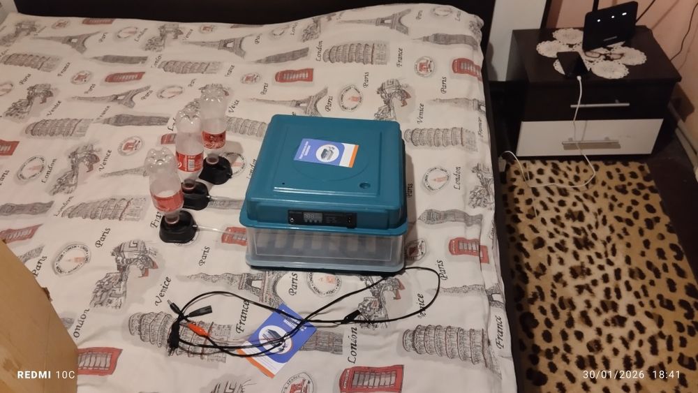 Продавам инкубатор атвоматичен