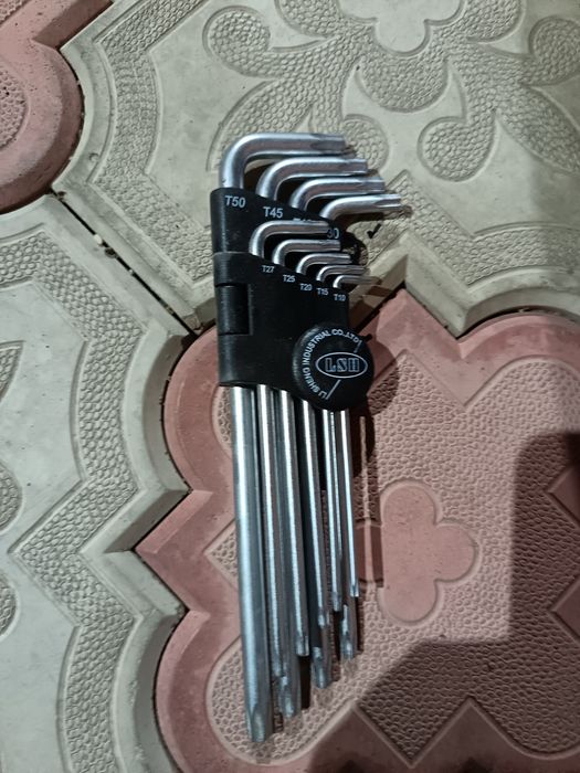 Продам инструменты