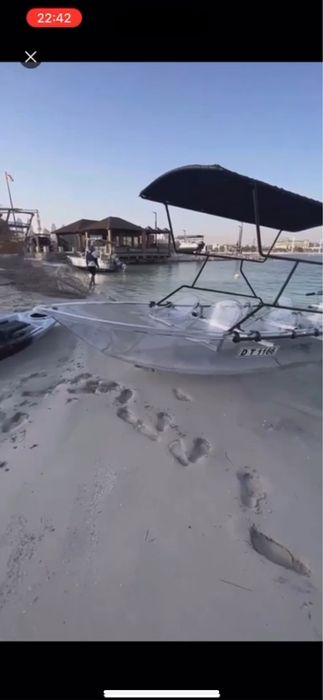 прозрачная лодка