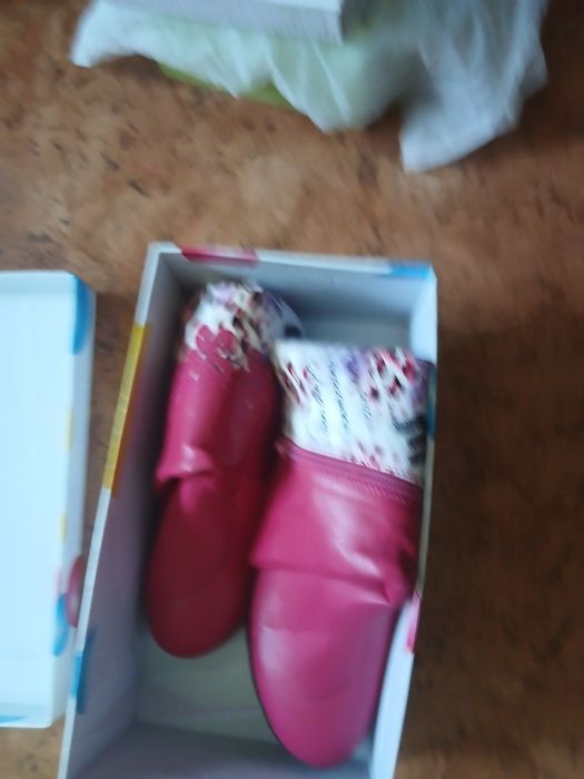 Обувь для девочки.