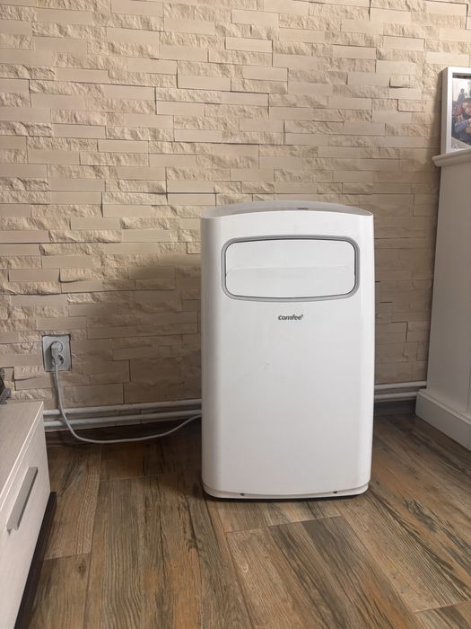 Aer conditionat portabil [A/C]