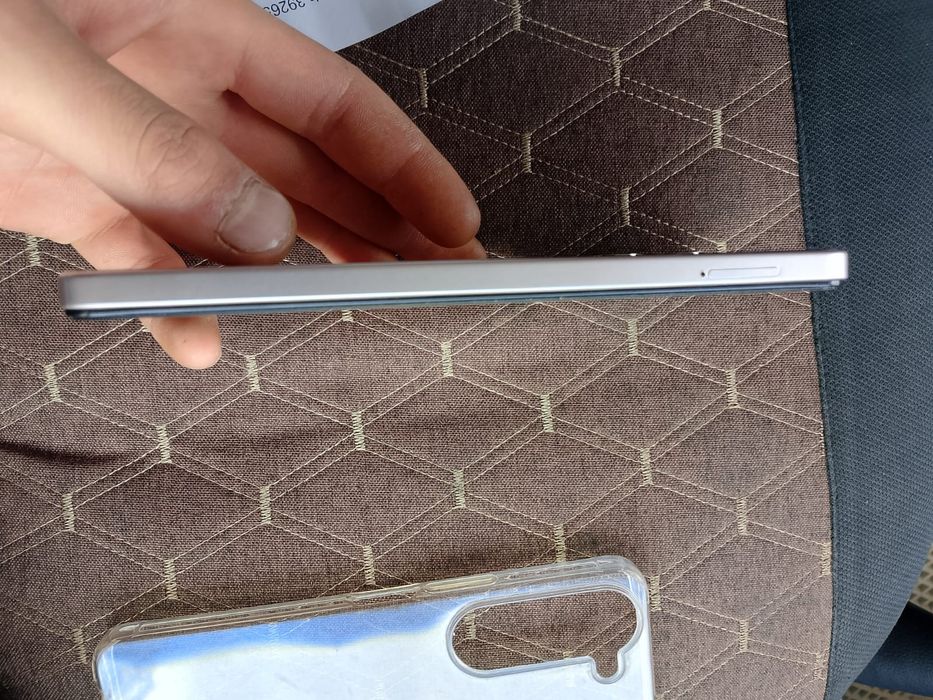 Продам vivo y04 256gb