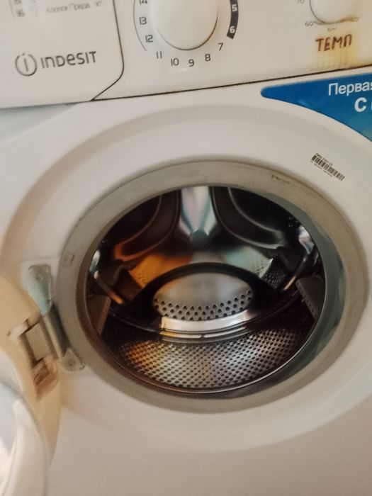 Продам стиральную машину Индезит
