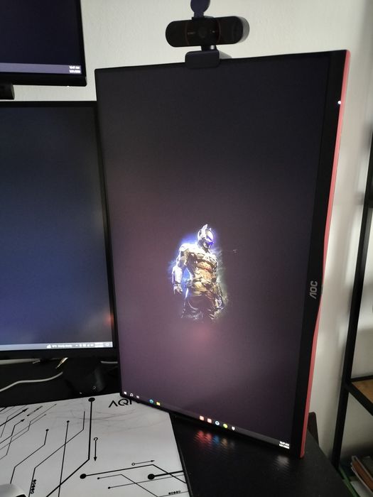 2 monitoare gaming Asus+Aoc și suport dublu birou, ca noi.  Preț pentru ambele monitoare 500 lei.