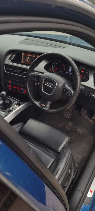 Dezmembrez Audi A4 B8 s-line 2.0 CAGA