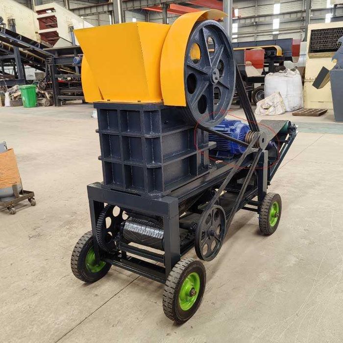 Нова Мобилна Челюстна Трошачка модел 250E5.5CN