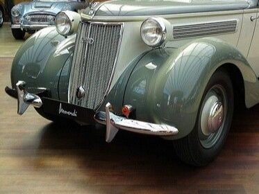 Передний  бампер  Ретро автомобили Очень редкий