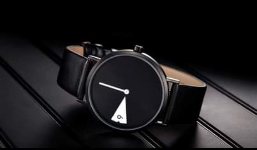 Арт часовник с кожена каишка-последна бройка