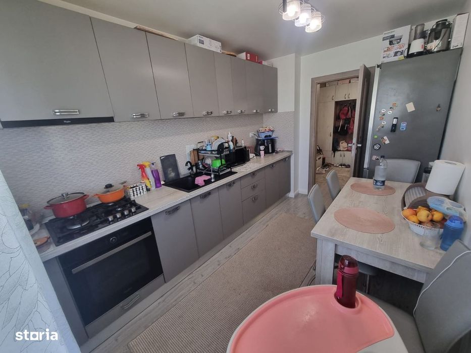 Apartament 3 camere,79 mp,2 băi,garaj,boxă,Deva-ultracentral