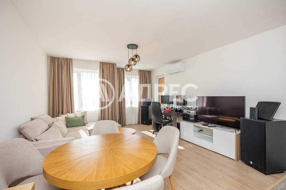 Само от АДРЕС! Тристаен апартамент, кв. Цветен квартал, гр. Варна