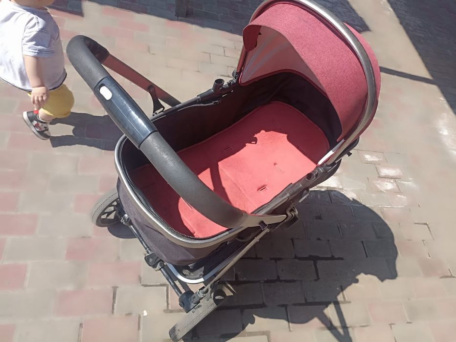 Коляска детская в отличном состоянии