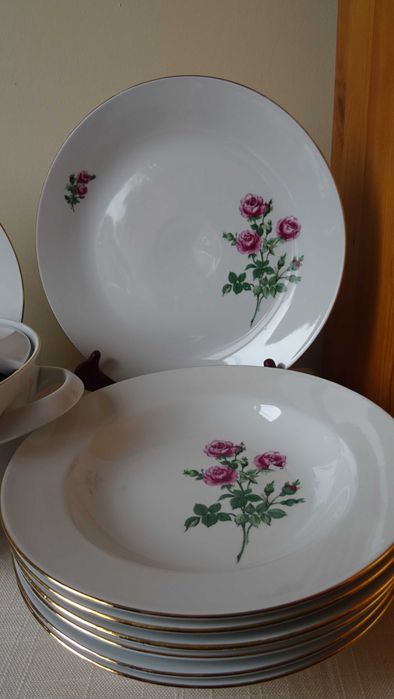 Сервиз за хранене, Kahla GDR 1968 - 1987 г порцелан от - 17части