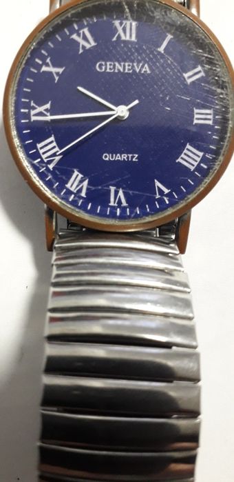 Vand ceasuri barbati si dama,mecanice si electronice functionale.