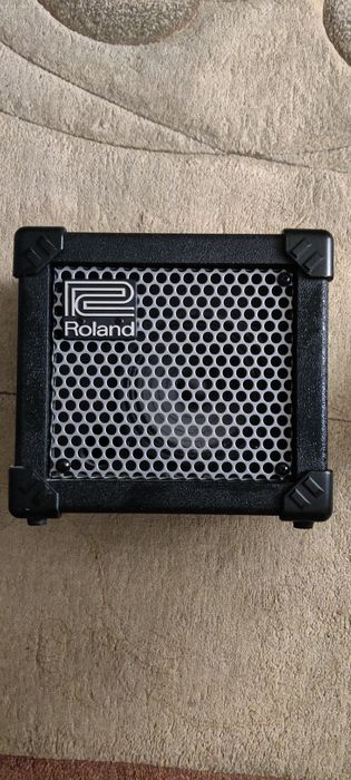 Комбик Roland Micro Cube