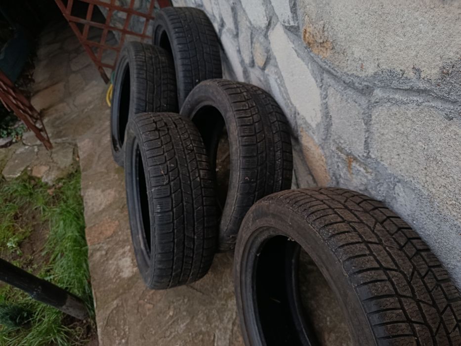 Зимни гуми  континентал с голям грайфер