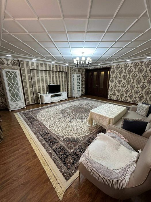 Бульвар аренда большая 3х комнатная квартира
