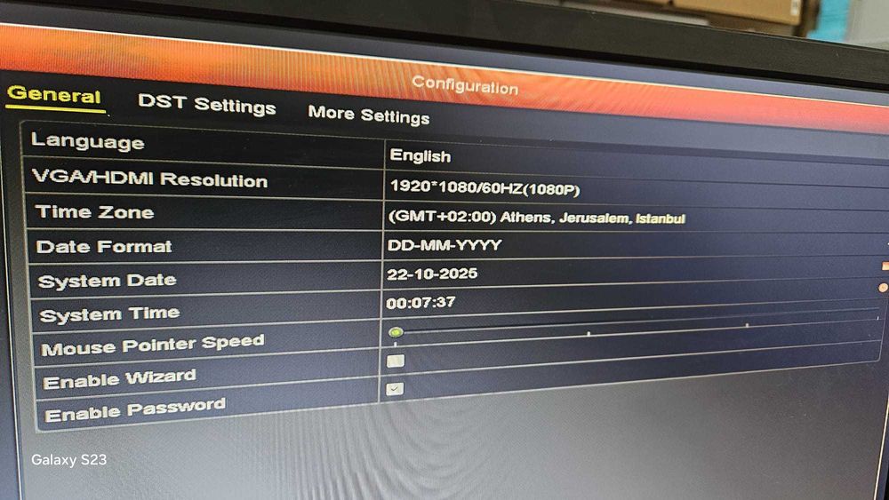NVR Hikvision DS-7216HGHI hibrid analog, hdtvi sau camere IP 2 TB