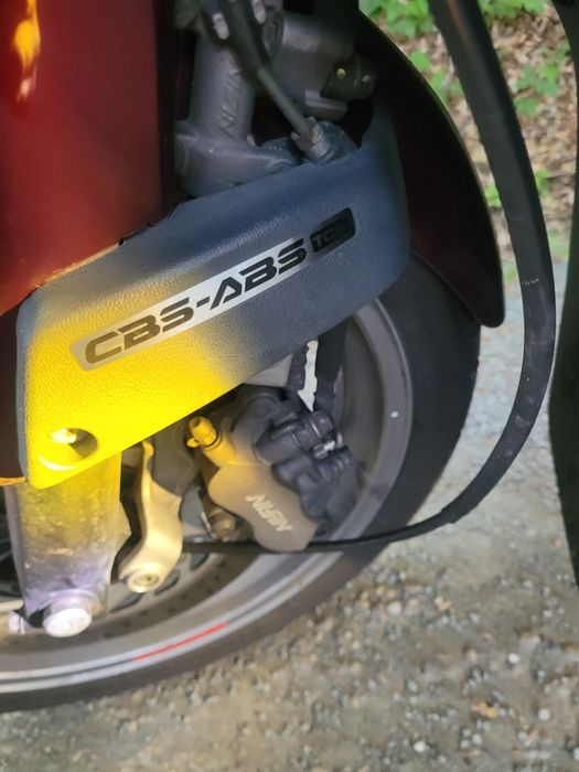 Vind   honda  paneuropean st1100 abs ,stare foarte