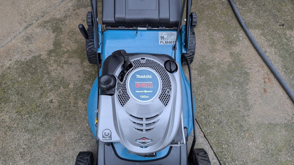 Самоходна косачка Makita PLM4611