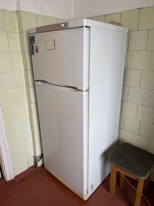 Продам холодильник