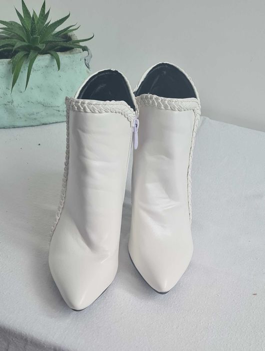 Botine Albe Dama marime 39