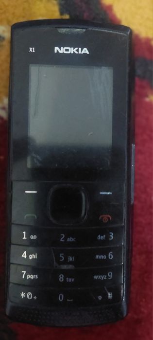 Нокиа ва перфектум тел сотилади иккови ҳам ҳолати яхши ишлайди