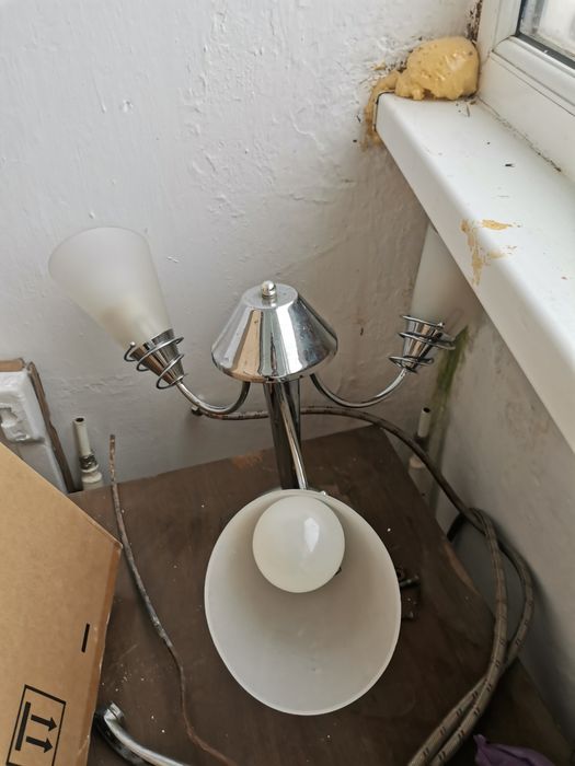 Продам люстры дешево