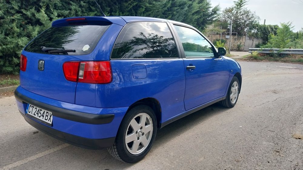 Продавам Seat Ibiza 6k2