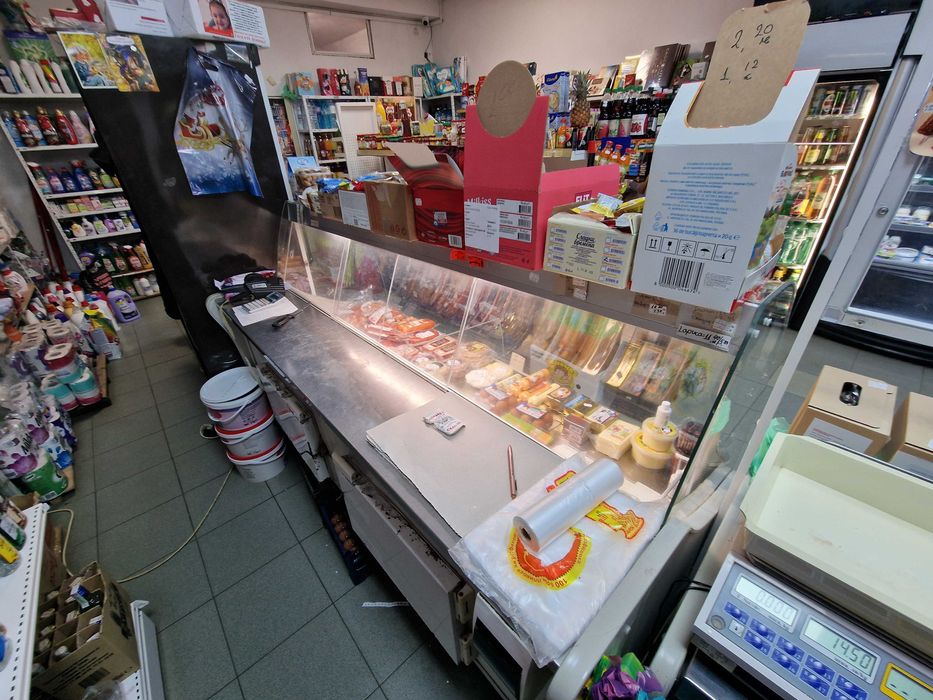 Хладилни Витрини и шкафове към тях