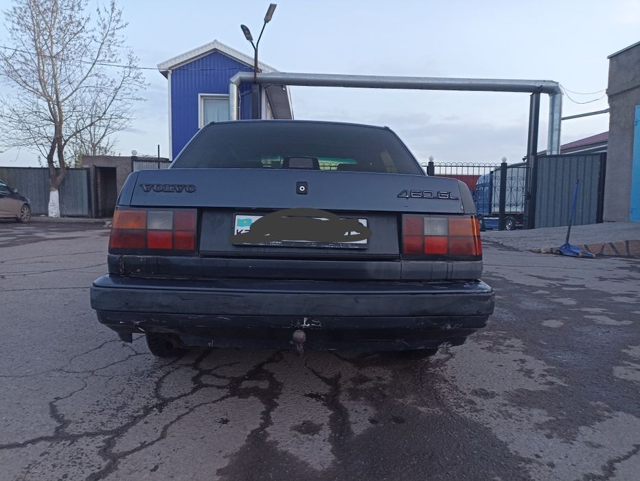 Продаю Вольво 460